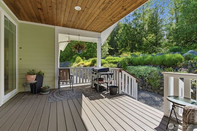 651 Happy View Lane, Sequim, WA 98382