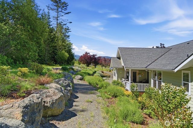 651 Happy View Lane, Sequim, WA 98382