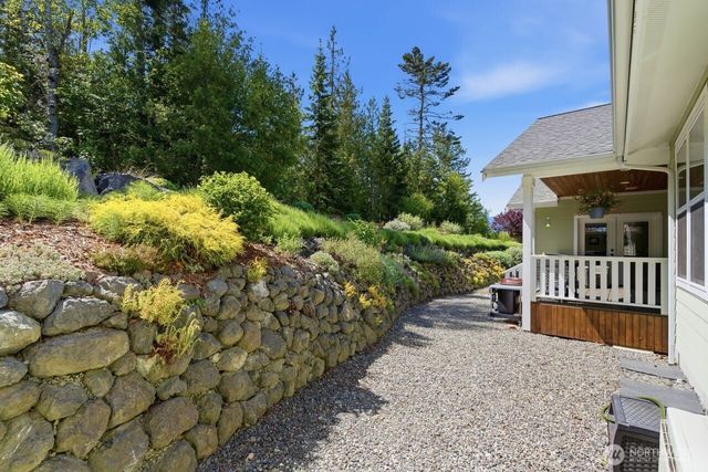 651 Happy View Lane, Sequim, WA 98382