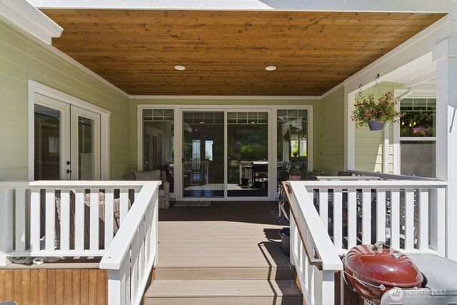 651 Happy View Lane, Sequim, WA 98382