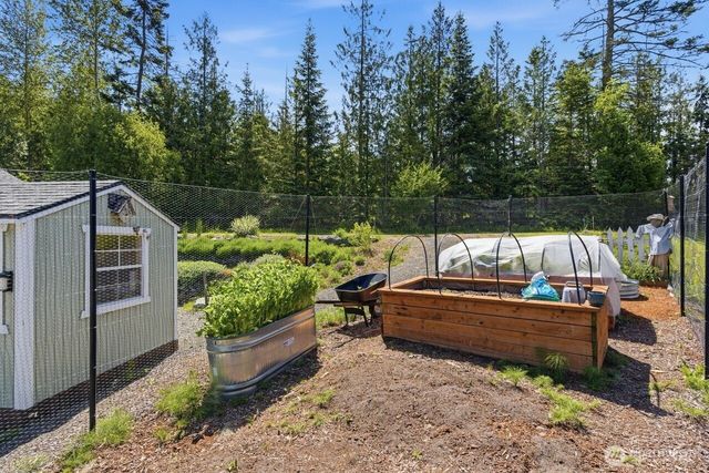 651 Happy View Lane, Sequim, WA 98382