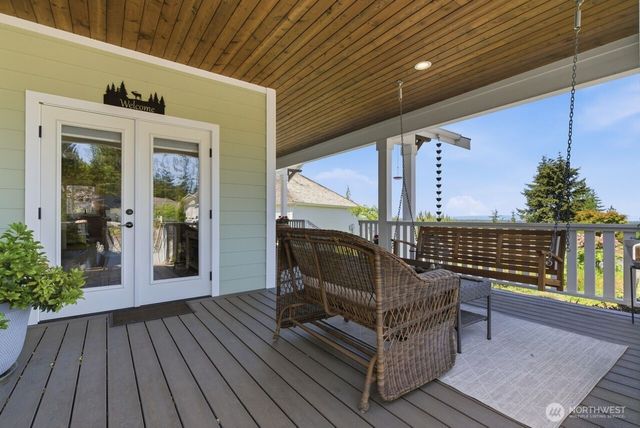 651 Happy View Lane, Sequim, WA 98382
