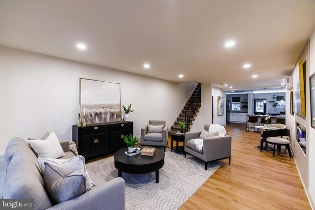 7142 LAWNDALE AVE, Philadelphia, PA 19111