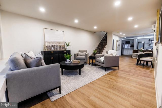 7142 LAWNDALE AVE, Philadelphia, PA 19111