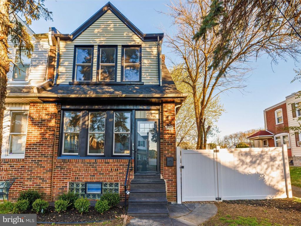 7142 LAWNDALE AVE, Philadelphia, PA 19111