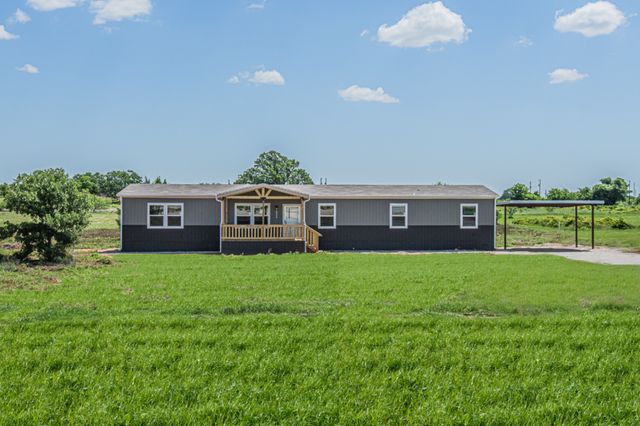 2004 Buffet Way, Poolville, TX 76487