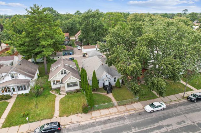 3913 Thomas Avenue N, Minneapolis, MN 55412