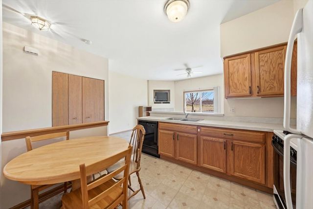 2542 Oak Tree Lane, Plainfield, IL 60586