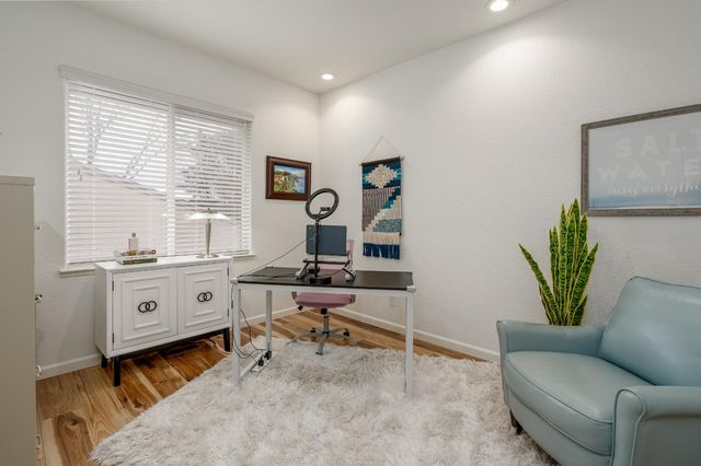 22957 Sunset Ridge Dr, Auburn, CA 95602