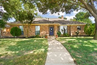 1610 Crooked Creek Drive, Carrollton, TX 75007