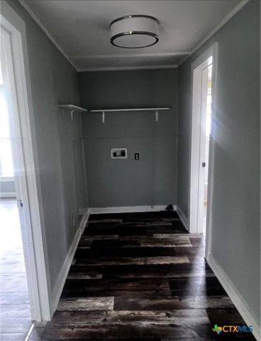 706 E Virginia, Victoria, TX 77901