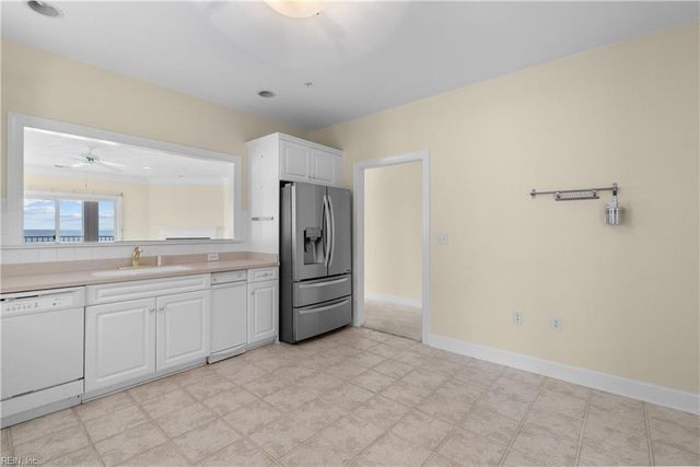 2420 Ocean Shore Cres Apt 201, Virginia Beach, VA 23451