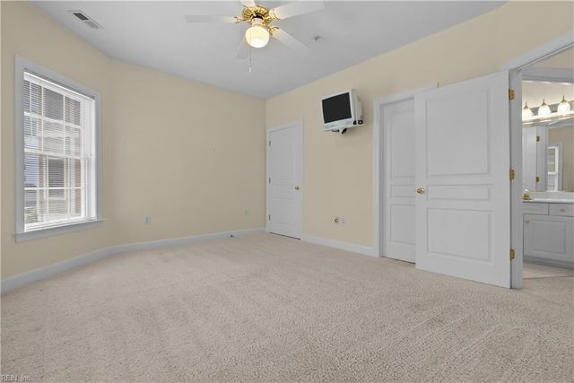 2420 Ocean Shore Cres Apt 201, Virginia Beach, VA 23451