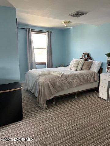 319 Roosevelt Avenue, Oakhurst, NJ 07755