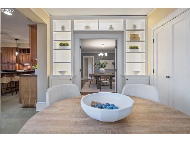 3962 Se Oak St, Portland, OR 97214