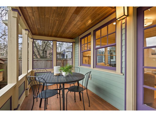 3962 Se Oak St, Portland, OR 97214