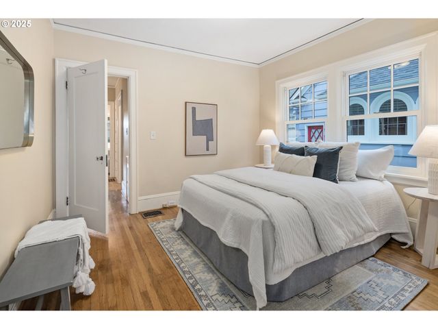 3962 Se Oak St, Portland, OR 97214