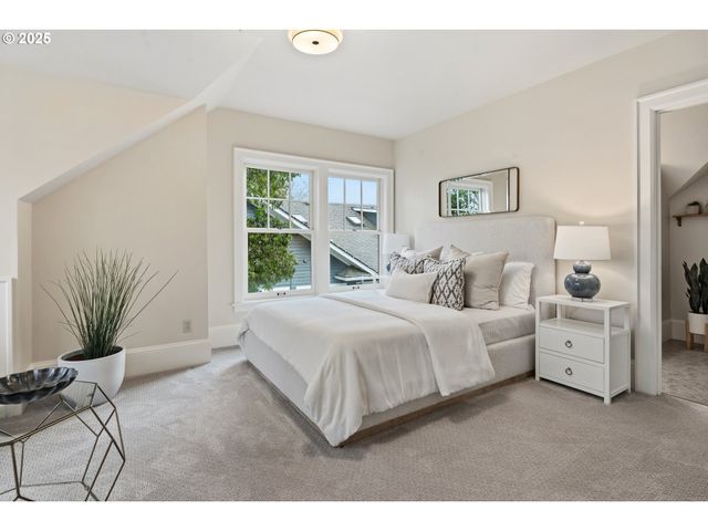 3962 Se Oak St, Portland, OR 97214