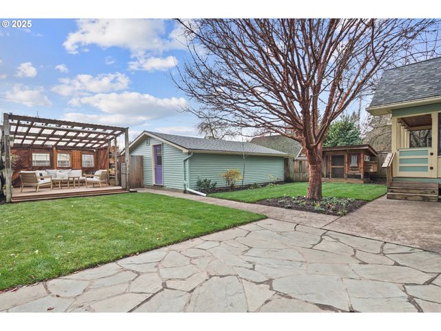 3962 Se Oak St, Portland, OR 97214