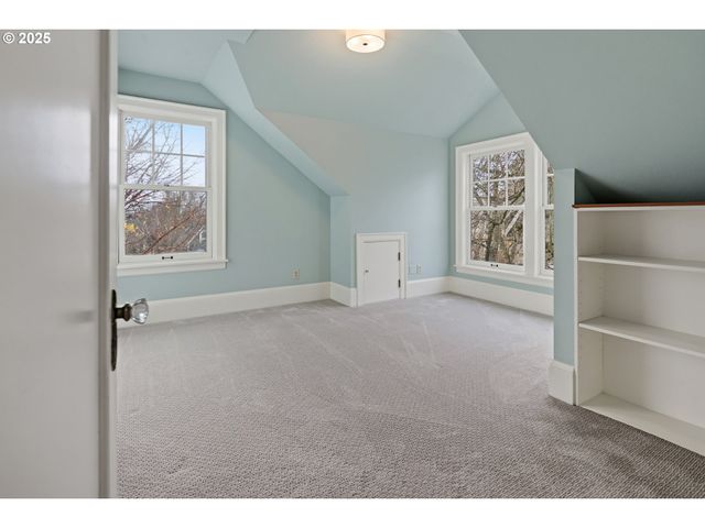 3962 Se Oak St, Portland, OR 97214