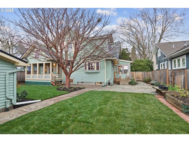 3962 Se Oak St, Portland, OR 97214