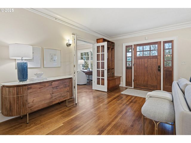 3962 Se Oak St, Portland, OR 97214