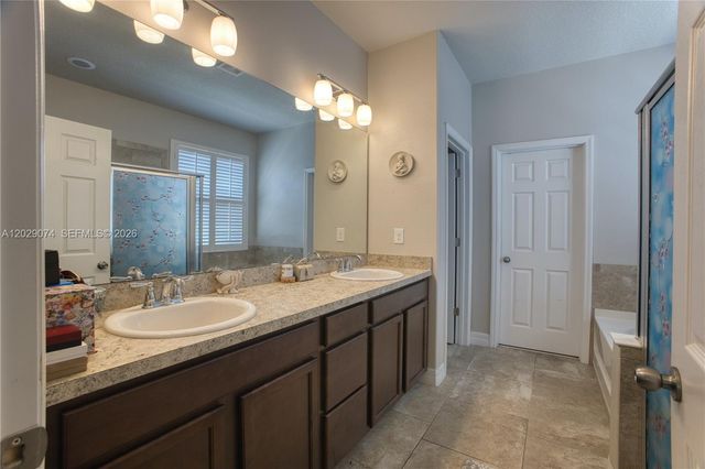 3014 Sera Bella Way, Kissimmee, FL 34744