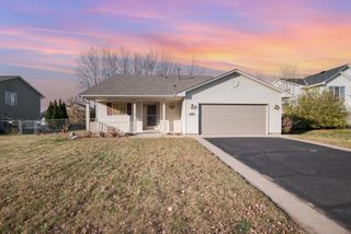335 Bluestem Avenue, Shakopee, MN 55379