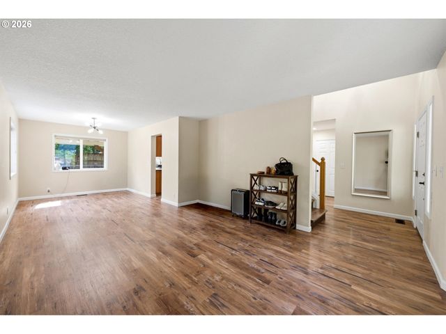 17430 Sw 111TH Ave, Tualatin, OR 97062