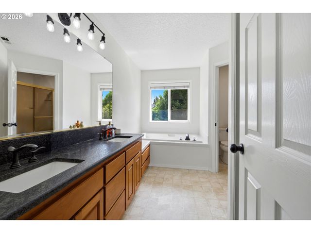 17430 Sw 111TH Ave, Tualatin, OR 97062