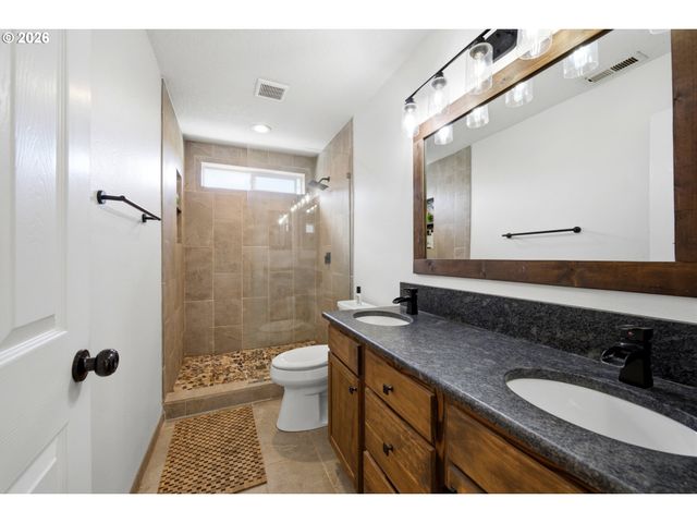 17430 Sw 111TH Ave, Tualatin, OR 97062