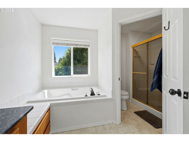 17430 Sw 111TH Ave, Tualatin, OR 97062