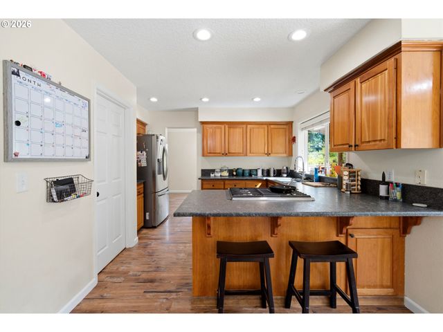 17430 Sw 111TH Ave, Tualatin, OR 97062