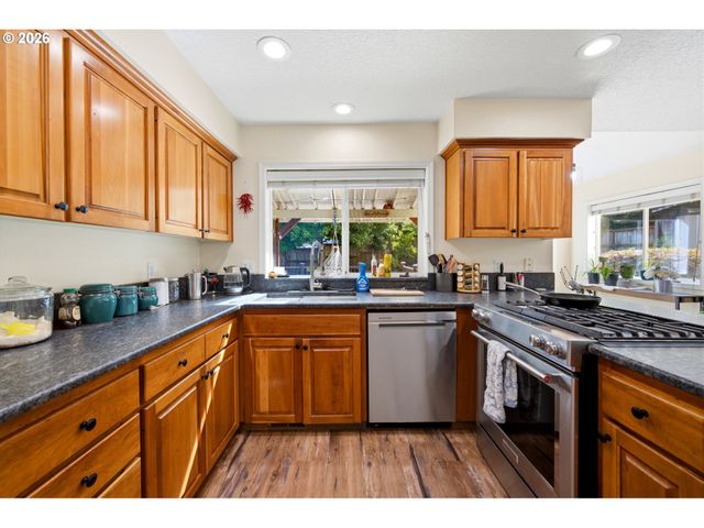 17430 Sw 111TH Ave, Tualatin, OR 97062