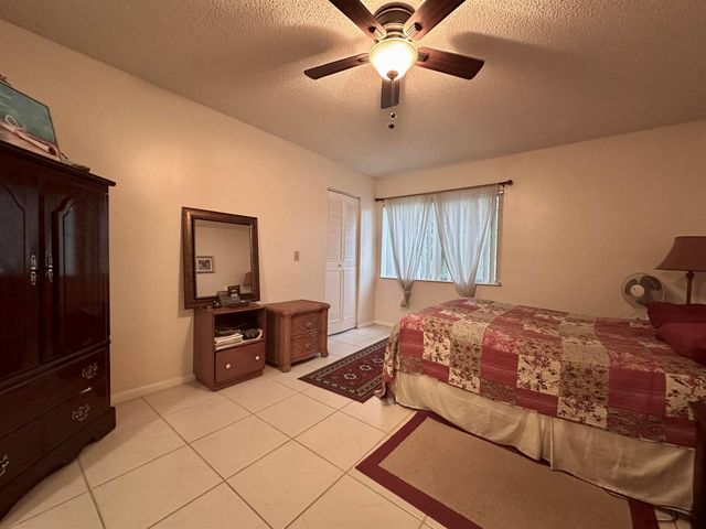 5991 Whispering Pine Way C-2, Greenacres, FL 33463