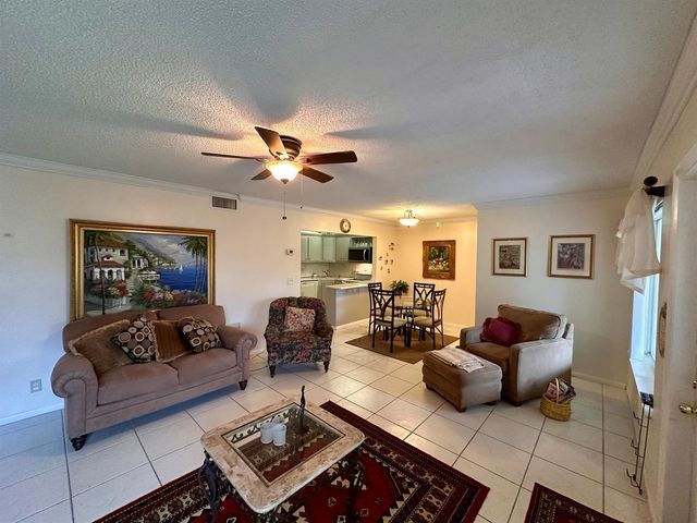 5991 Whispering Pine Way C-2, Greenacres, FL 33463