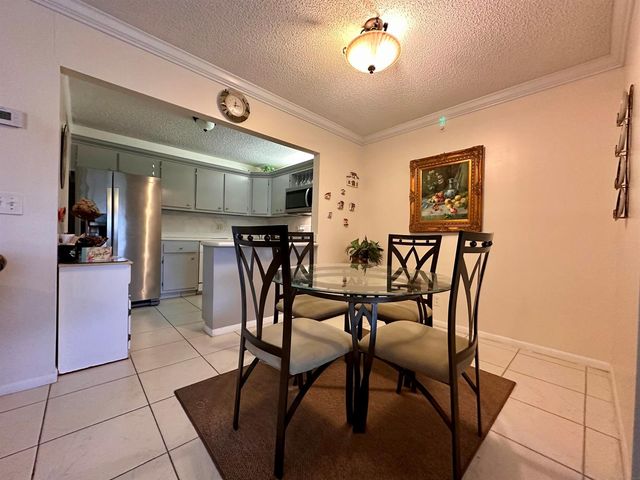 5991 Whispering Pine Way C-2, Greenacres, FL 33463