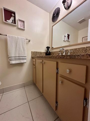 5991 Whispering Pine Way C-2, Greenacres, FL 33463