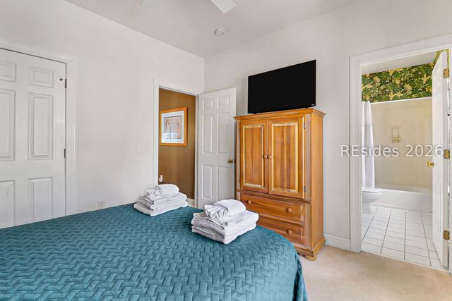 1 Gloucester Rd Apt E2, Hilton Head Island, SC 29928