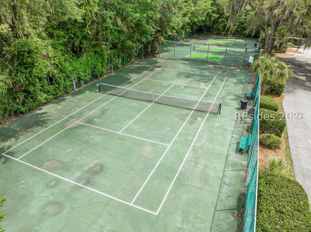 1 Gloucester Rd Apt E2, Hilton Head Island, SC 29928