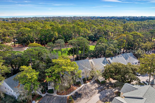 1 Gloucester Rd Apt E2, Hilton Head Island, SC 29928