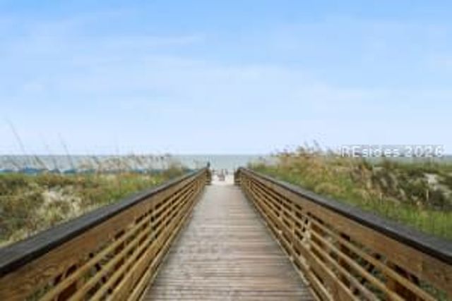 1 Gloucester Rd Apt E2, Hilton Head Island, SC 29928