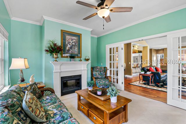 1 Gloucester Rd Apt E2, Hilton Head Island, SC 29928