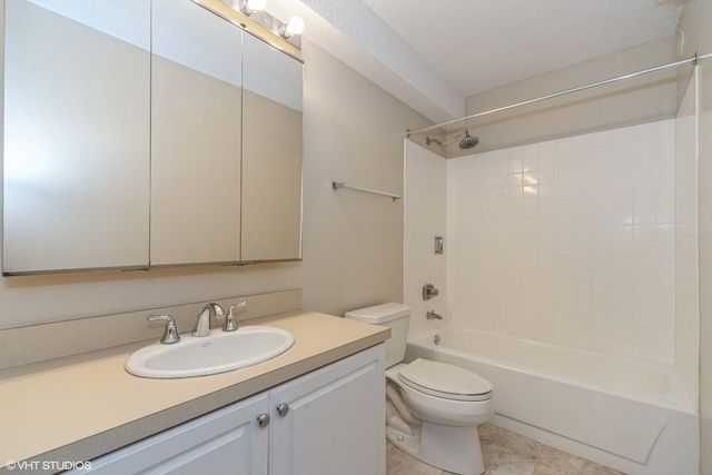 10 E Ontario Street 1501, Chicago, IL 60611
