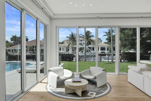 30 S COMPASS Drive, Fort Lauderdale, FL 33308