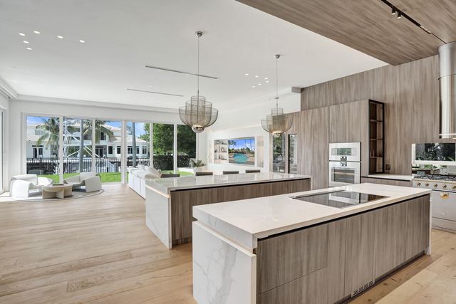 30 S COMPASS Drive, Fort Lauderdale, FL 33308