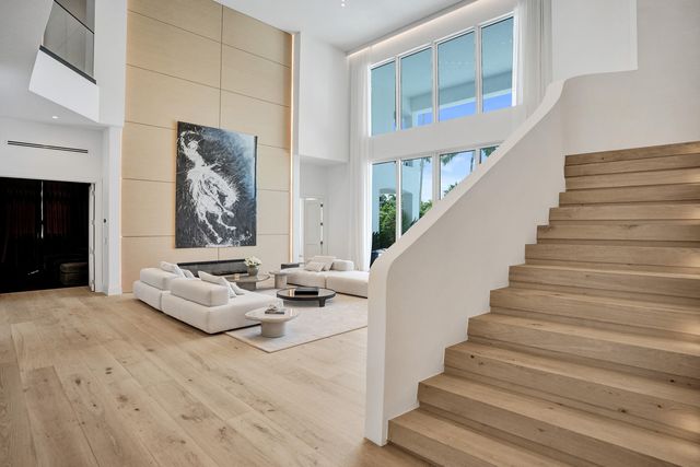 30 S COMPASS Drive, Fort Lauderdale, FL 33308