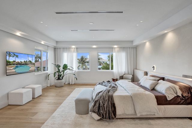 30 S COMPASS Drive, Fort Lauderdale, FL 33308