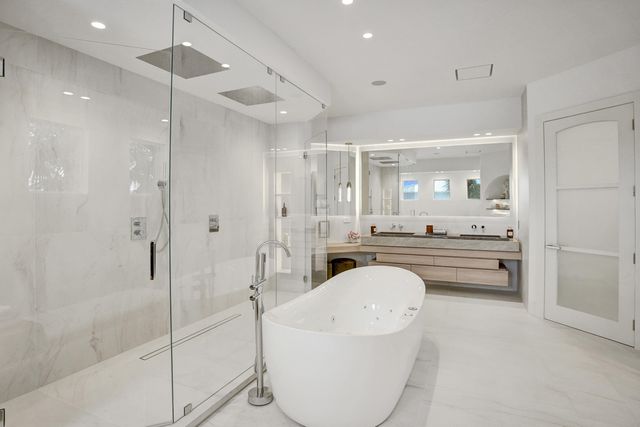 30 S COMPASS Drive, Fort Lauderdale, FL 33308