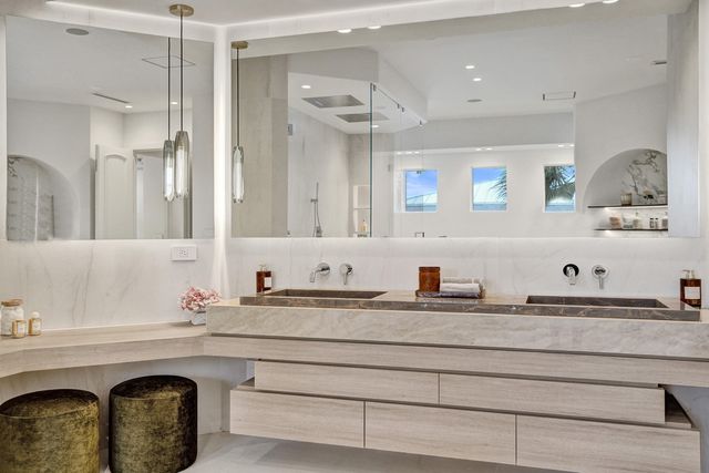 30 S COMPASS Drive, Fort Lauderdale, FL 33308